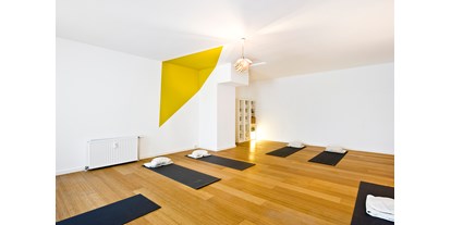 Yogakurs - Berlin - Yogaraum - Körperklang - Yoga & Ayurveda