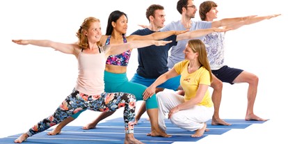 Yogakurs - Nordrhein-Westfalen - 2-Jahres-Yogalehrer*in-Ausbildung - berufsbegleitend in deiner Nähe