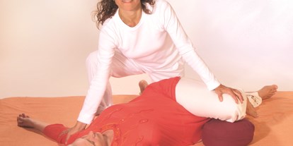 Yogakurs - Niedersachsen - Thai Yoga Massage Ausbildung mit Yoga & Meditation